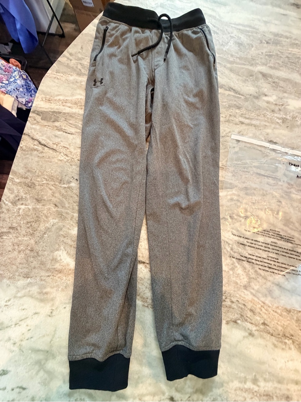 Under Armour Gray Joggers Women’s Small Loose Sweatpants Athletic Lounge Pants